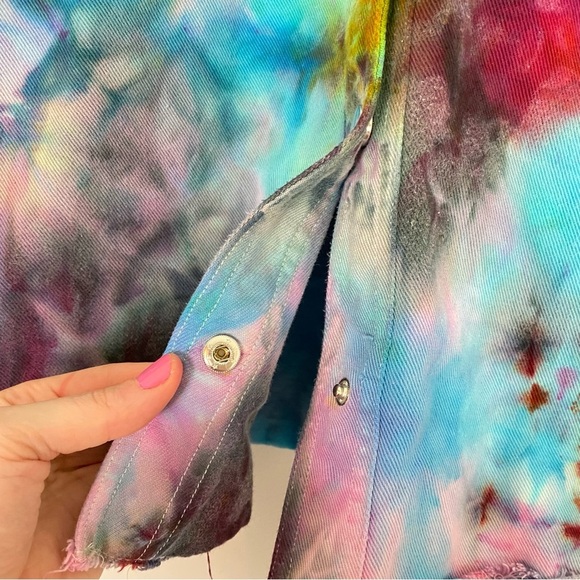 Handmade Tie Dye Jean Jacket Shacket Womens Size Large XL Upcycled Pearl Pockets - Picture 12 of 14